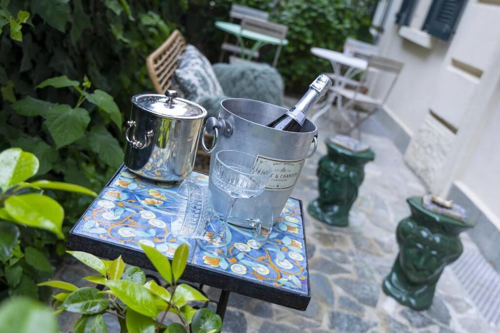 Luxury Bohemian Suite With Private Garden In Milán Exteriér fotografie